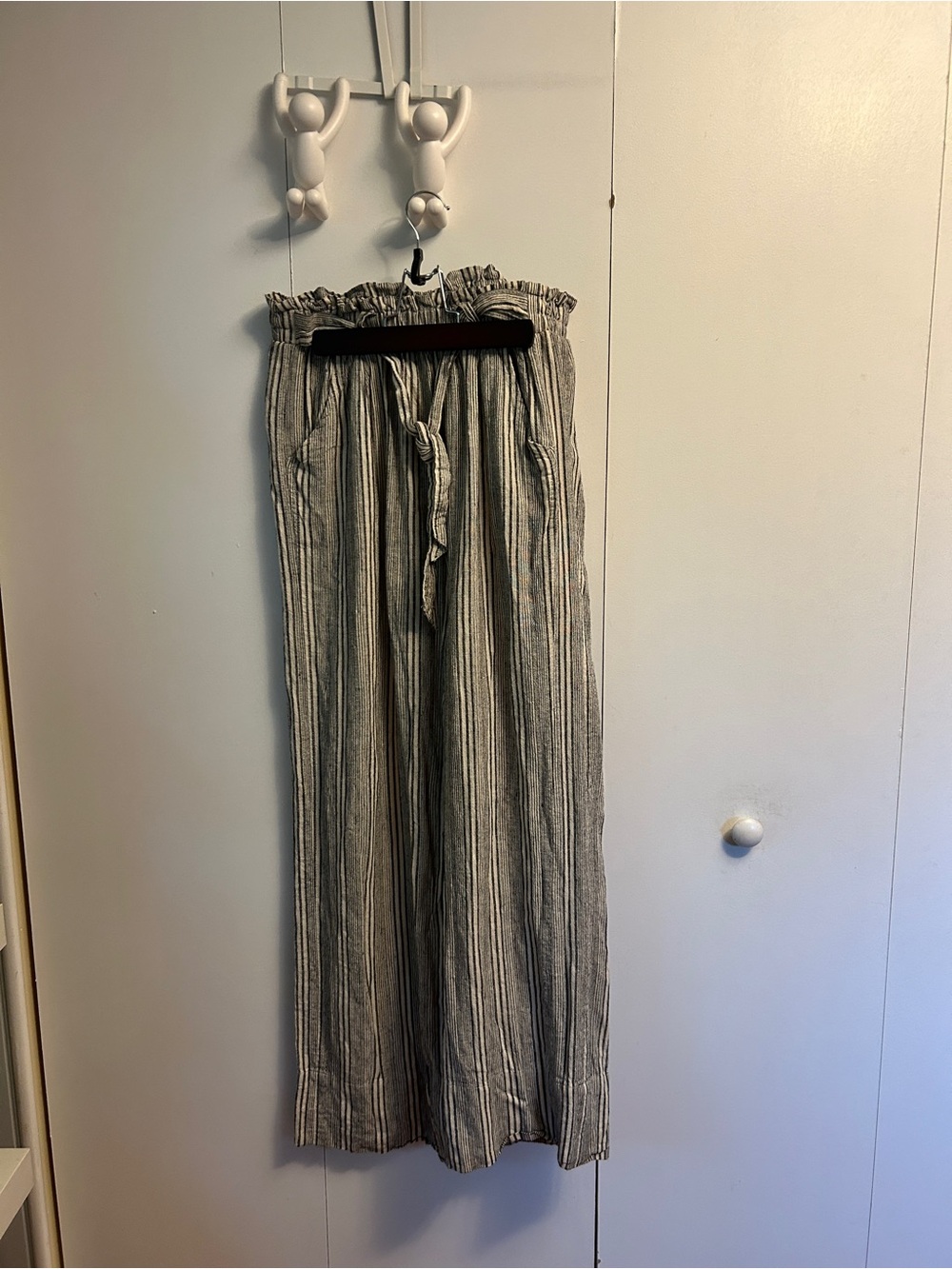 Striped Paperbag Waist Wide-Leg Pants - Gray/White
